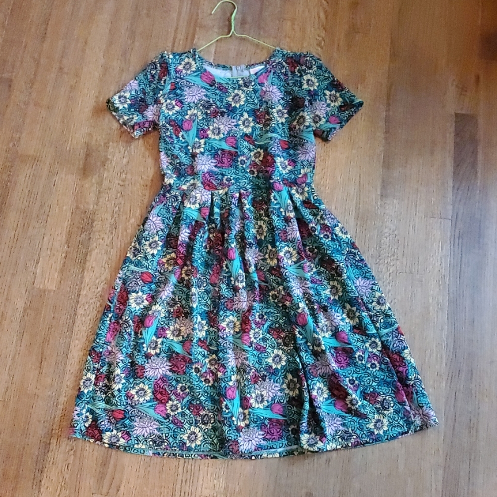 Lularoe Amelia